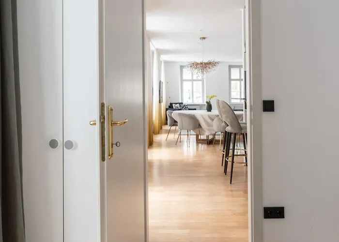 Luxurioeses Mitten Im Zentrum In Ruhelage Mit Ac Apartamento *