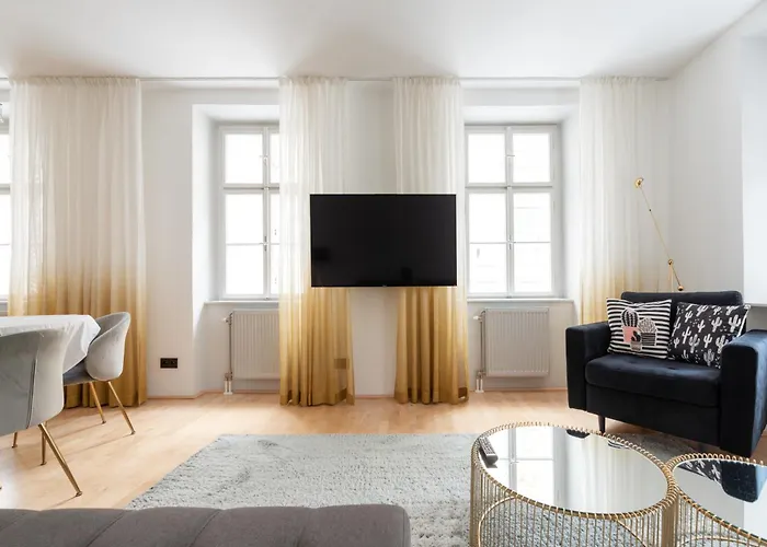 Luxurioeses Mitten Im Zentrum In Ruhelage Mit Ac Apartamento