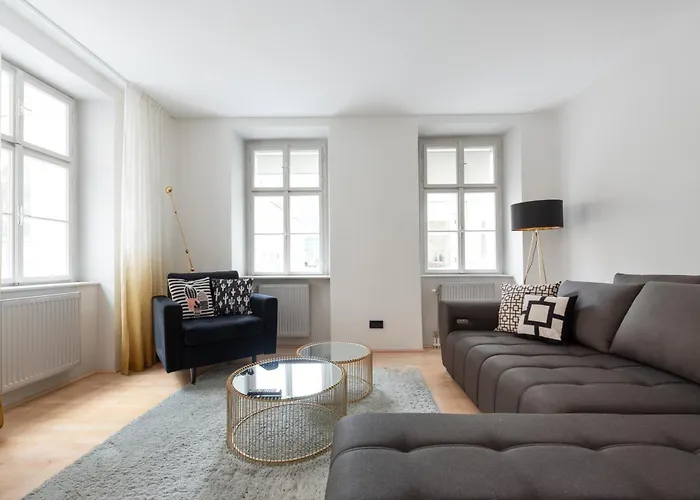 Apartamento Luxurioeses Mitten Im Zentrum In Ruhelage Mit Ac
