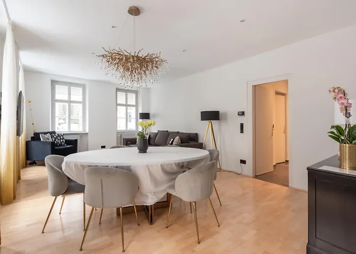 Luxurioeses Mitten Im Zentrum In Ruhelage Mit Ac Apartamento *