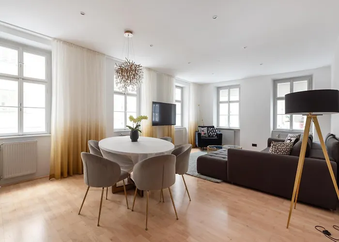 Apartamento Luxurioeses Mitten Im Zentrum In Ruhelage Mit Ac Viena
