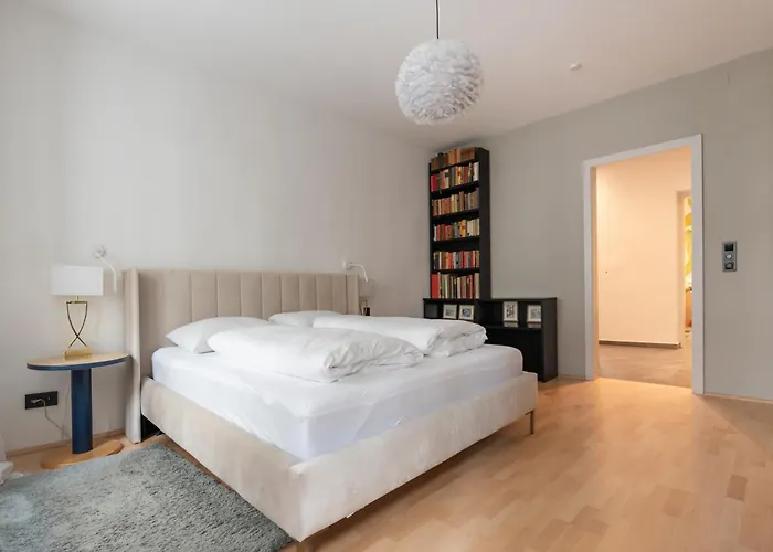 Apartamento Luxurioeses Mitten Im Zentrum In Ruhelage Mit Ac *