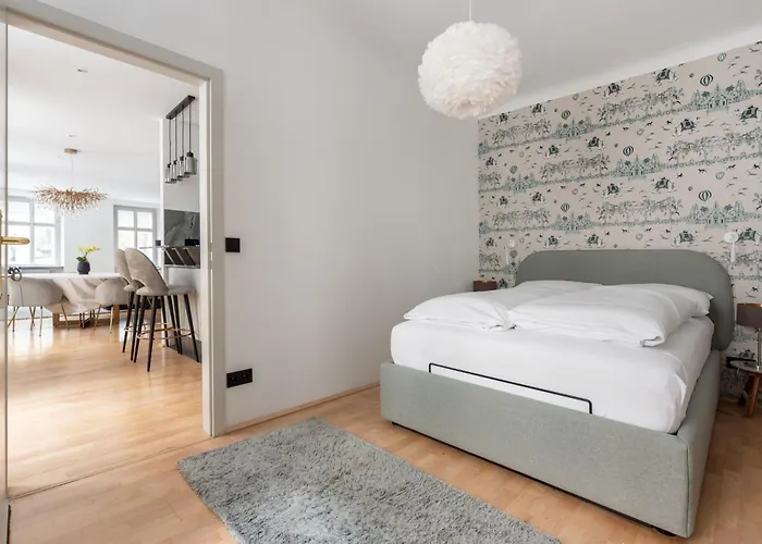 Apartamento Luxurioeses Mitten Im Zentrum In Ruhelage Mit Ac *